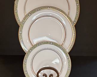 Noritake Thurston Pattern Dinnerware