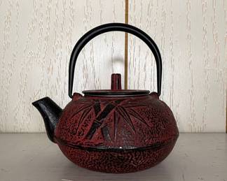 Japanese Cast Iron Tetsubin Teapot with Bamboo Motif