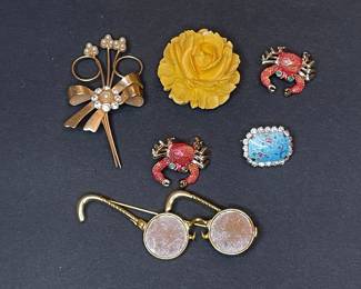 Vintage Costume Jewelry Brooches