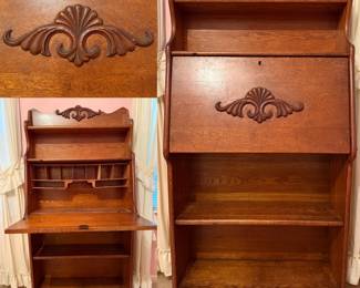 antique Victorian golden oak drop-front secretary desk/bookshelf