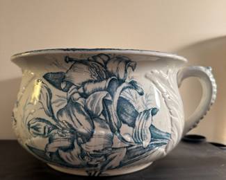 antique ironstone chamber pot blue floral transferware pattern w/side handle
