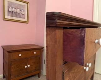 Antique oak wash stand or dry sink, top drawer w/dovetail joints lower cabinet