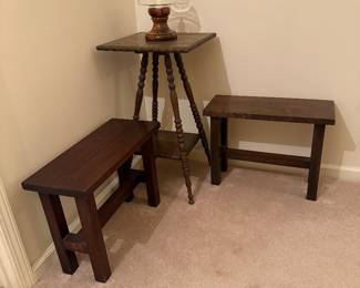 Antique two-tiered wooden side table  hand-turned bobbin/spool-style legs w/square top