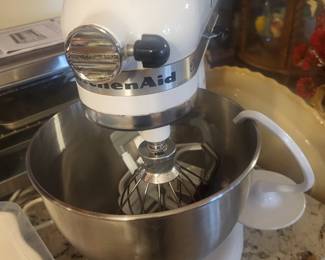 Kitchen-Aid Mixer