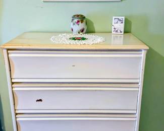 White Painted Chest of Drawers