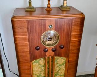 Floor Model Radio