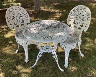 Cast metal bistro table & chairs