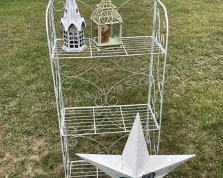 Wire shelf & decor