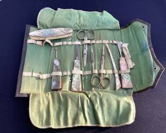 Abalone embellished manicure set