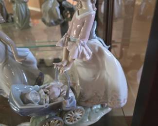 Lladra Figurines