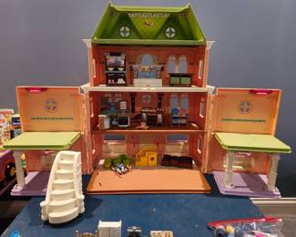 Fisher Price Victorian DH
