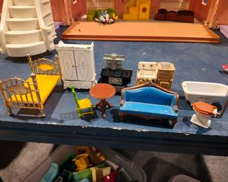 1980 Mattel Metal Furniture
