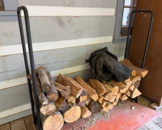 VEVOR HEAVY DUTY METAL FIREWOOD RACK WITH WOOD & COVER