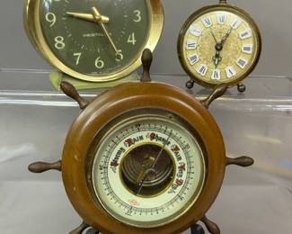 VINTAGE SHIPS WHEEL BAROMETER & DESK CLOCKS