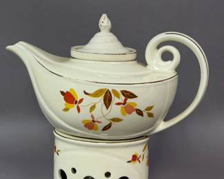 VINTAGE HALL CHINA ALADDIN SHAPED TEAPOT & WARMER