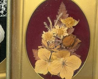 FRAMED PRESSED FLOWERS