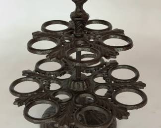 CAST IRON 12 EGG HOLDER ROOSTER DECOR
