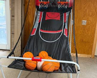 ESPN EZ FOLD 2 PLAYER BASKETBALL GAME W LED SCORE