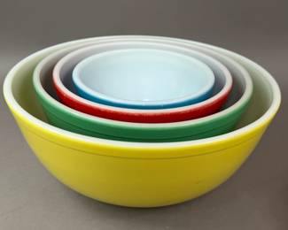VINTAGE PYREX PRIMARY COLOR NEXTING BOWL SET