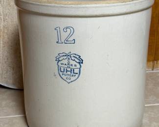 VINTAGE UHL POTTERY CO ACORN WARES 12 GALLON CROCK W SPOUT