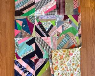 Bright vtg quilt - hand made