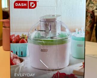 Dash ice cream maker - yummy