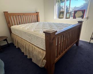 King size bed - good condition