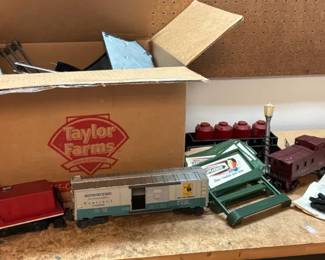 Lionel O Gauge Model Trains, Track, Transformer and Accessories