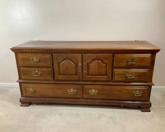 Wooden Dresser with Cabinet and Drawers