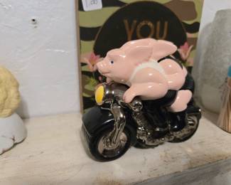 Salt/Pepper Biker Pig Shaker 