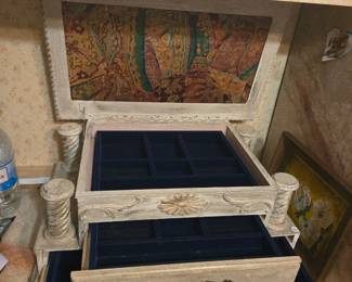 Open Jewelry Box