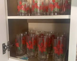 Cristal Poinsettia Cocktail Glasses