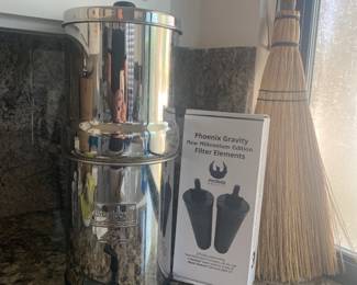 Berkey Water Filter and Brand New Filters