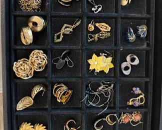 Collection of Women's Earrings