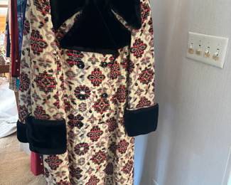 Vintage coat with skitrt