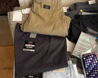 NEW Dockers