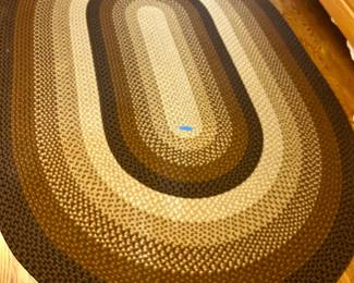 9’ x 6’5” Oval Brown & Biege Braided Oval Area Rug 9’ x 6’5” $100