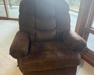 Brown recliner $150