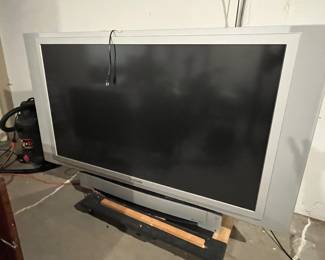 Retro big screen TV