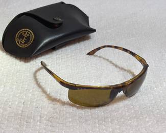 Ray-Ban RB4085 Active Lifestyle sunglasses