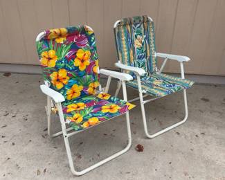 Vintage Floral Patterned Folding Patio Chairs