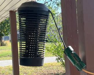 Bug zapper electric