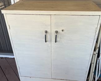 Metal storage cabinet