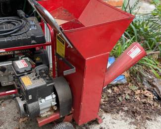 Lawn chipper