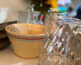 Pitcher, bowl set