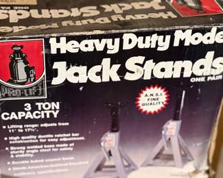 Jack stands
