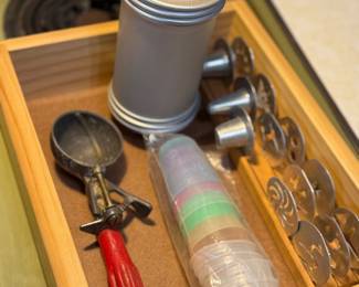 Cookie press