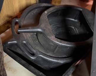 Oil pans