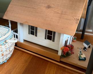 Cute vintage doll house