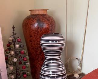 Vases, Christmas tree, vintage tv antenna